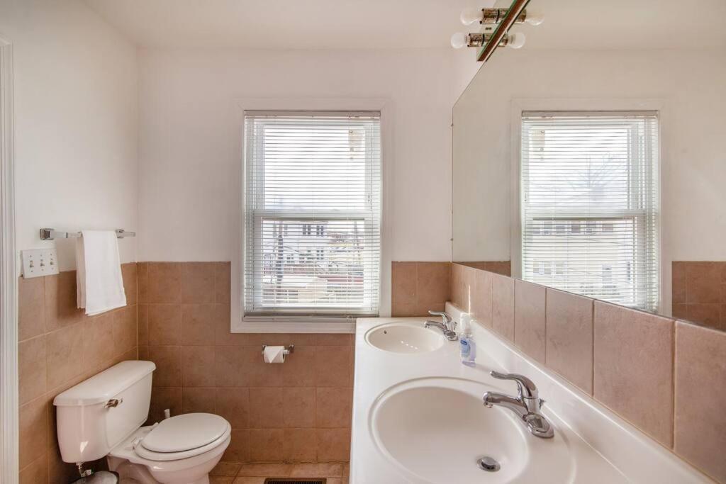 Relaxing, Spacious, Private, Walkable In Petworth! Washington Exterior photo